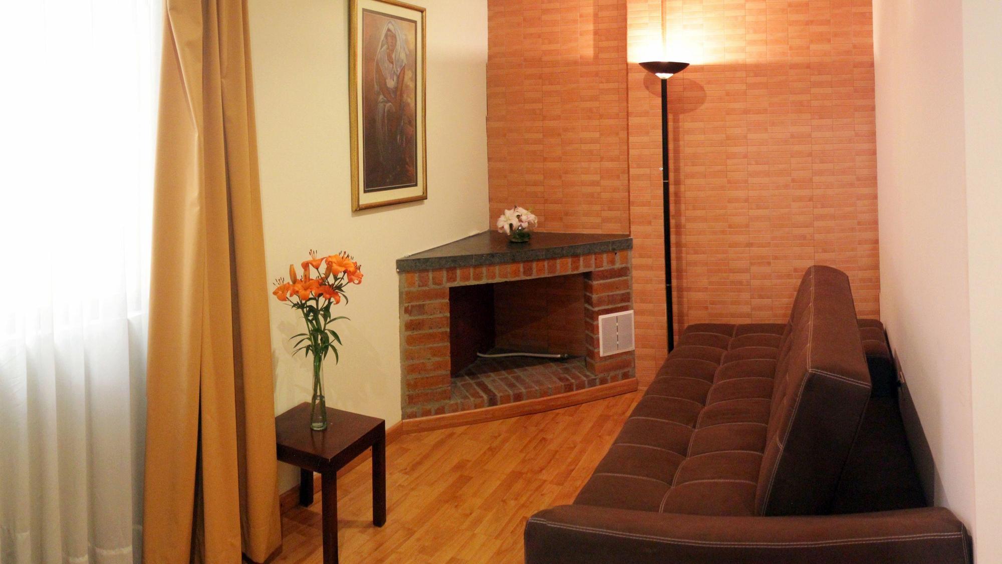 Hotel Charlies Place Bogotá Extérieur photo