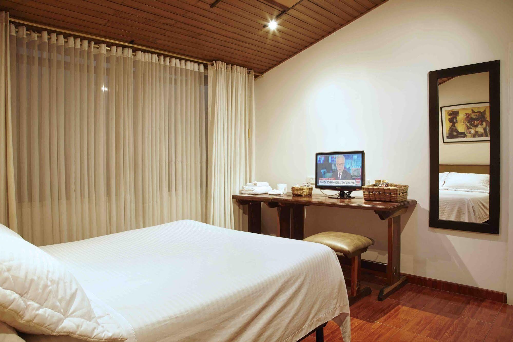 Hotel Charlies Place Bogotá Extérieur photo